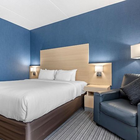Quality Inn & Suites Oakville Phòng bức ảnh