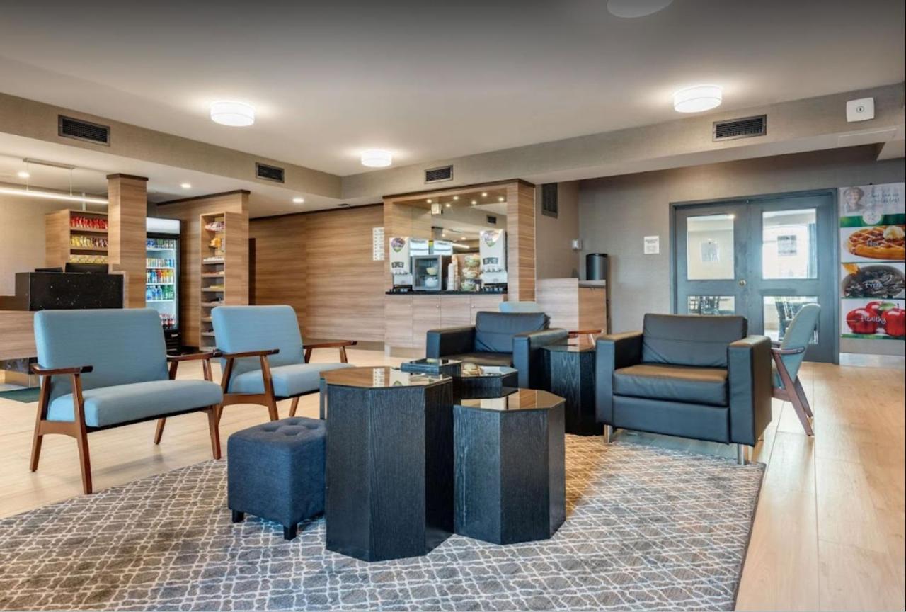 Quality Inn & Suites Oakville Ngoại thất bức ảnh