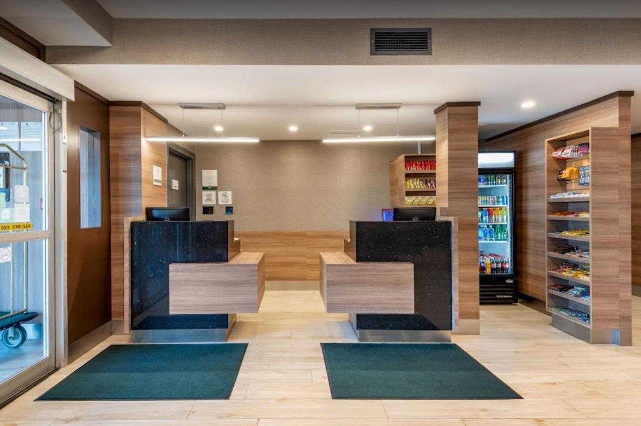 Quality Inn & Suites Oakville Ngoại thất bức ảnh