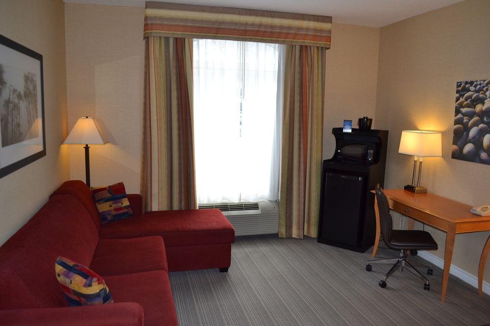 Quality Inn & Suites Oakville Ngoại thất bức ảnh